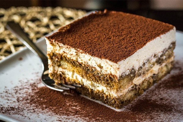 Bánh tiramisu - món tráng miệng hấp dẫn