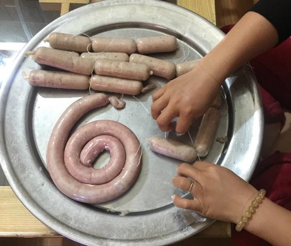 Tạo hình xúc xích
