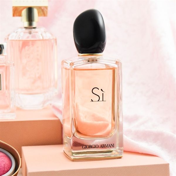 Thông tin chi tiết sản phẩm Giorgio Armani Sì EDP