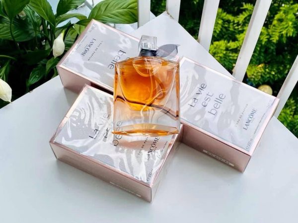 Lịch sử và thiết kế chai nước hoa nữ ngọt ngào Lancôme La Vie Est Belle L'Eau De Parfum chính hãng