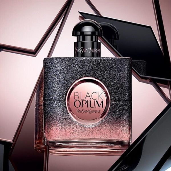 Đặc điểm nổi bật trong thiết kế của nước hoa YSL Black Opium EDP