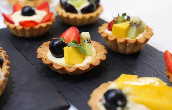 Bánh tart yến mạch trái cây