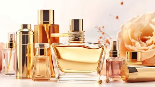Nước hoa là một ứng dụng nổi bật nhất của hương liệu