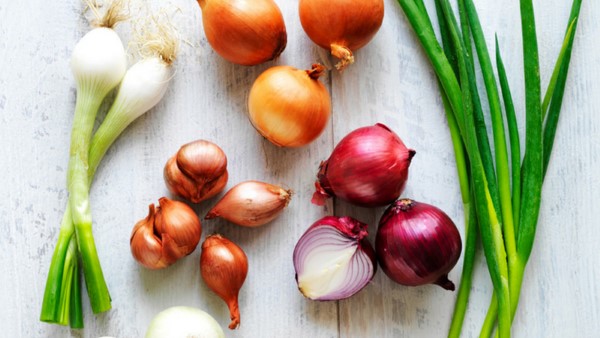 Tỏi, hành tím, hành lá, các loại rau thơm hỗn hợp