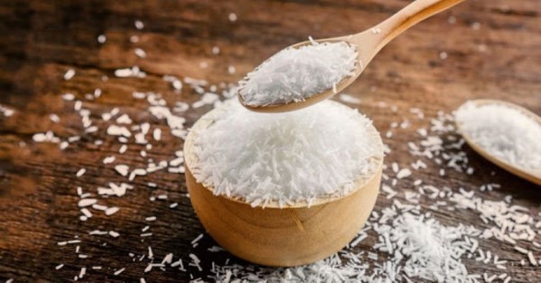 Bột ngọt và mì chính được sử dụng để tăng hương vị cho món ăn