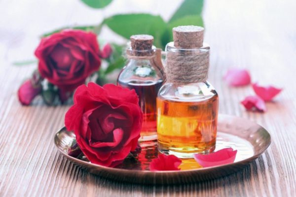 Mẹo để nước hoa tự làm kéo dài hương thơm