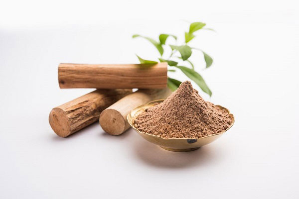 Các loại tinh dầu gỗ đàn hương hiện nay