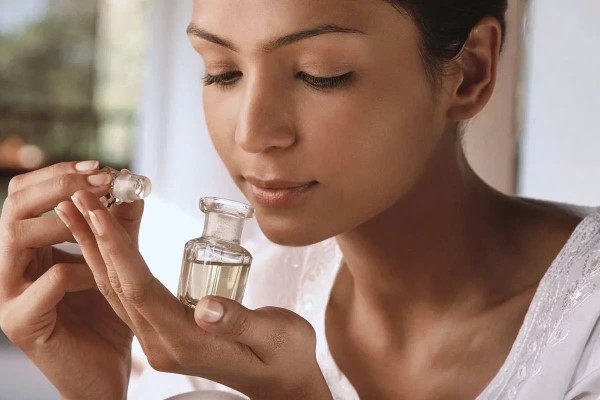 Mùi nước hoa thế nào sẽ phù hợp với phụ nữ độ tuổi 30?