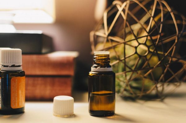 Những điều cần lưu ý khi sử dụng tinh dầu sandalwood