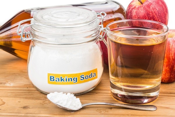 Giấm táo và Baking soda là những sản phẩm thân thiện với môi trường