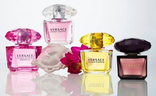 Hướng dẫn cách chọn nước hoa Versace nữ mùi nào thơm nhất?