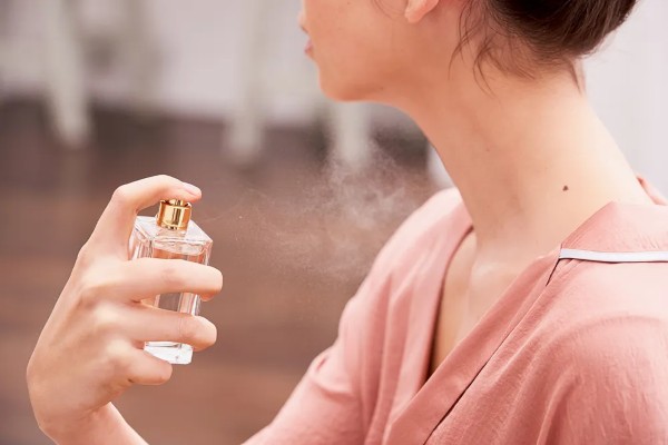 Chọn nước hoa theo nhóm hương và mùa