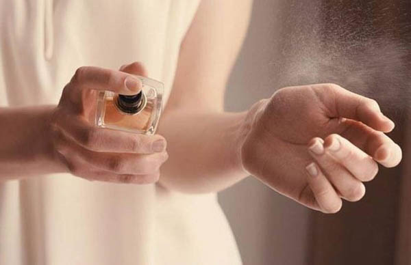 Cách sử dụng nước hoa Unisex hiệu quả