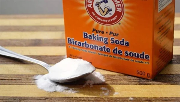 Baking soda là một nguyên liệu tự nhiên có khả năng khử mùi rất hiệu quả