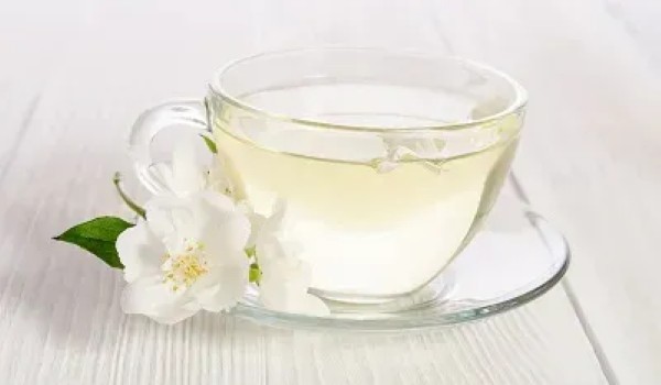 So sánh tinh dầu trà trắng với các loại tinh dầu khác