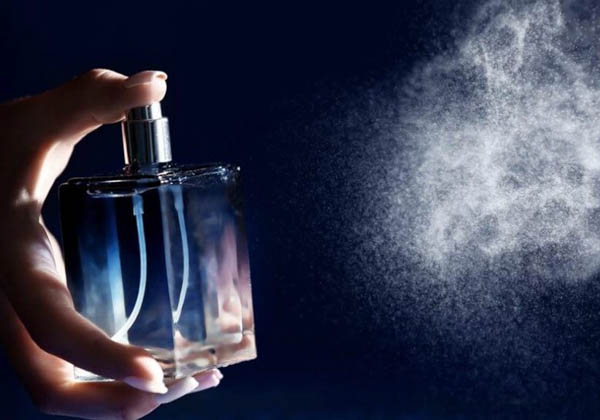 Vai trò của cồn trong nước hoa