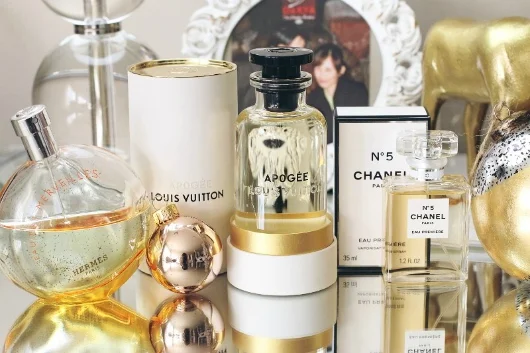 Các bước mua nước hoa chính hãng