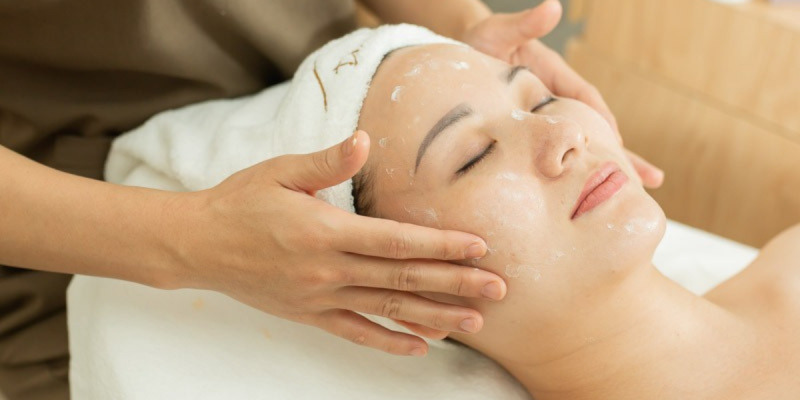 Hương liệu ứng dụng chăm da mặt