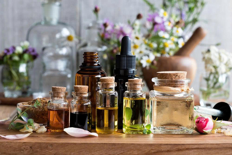 Nhóm tinh dầu thiên nhiên và khả năng bay hơi ở nhiệt độ cao